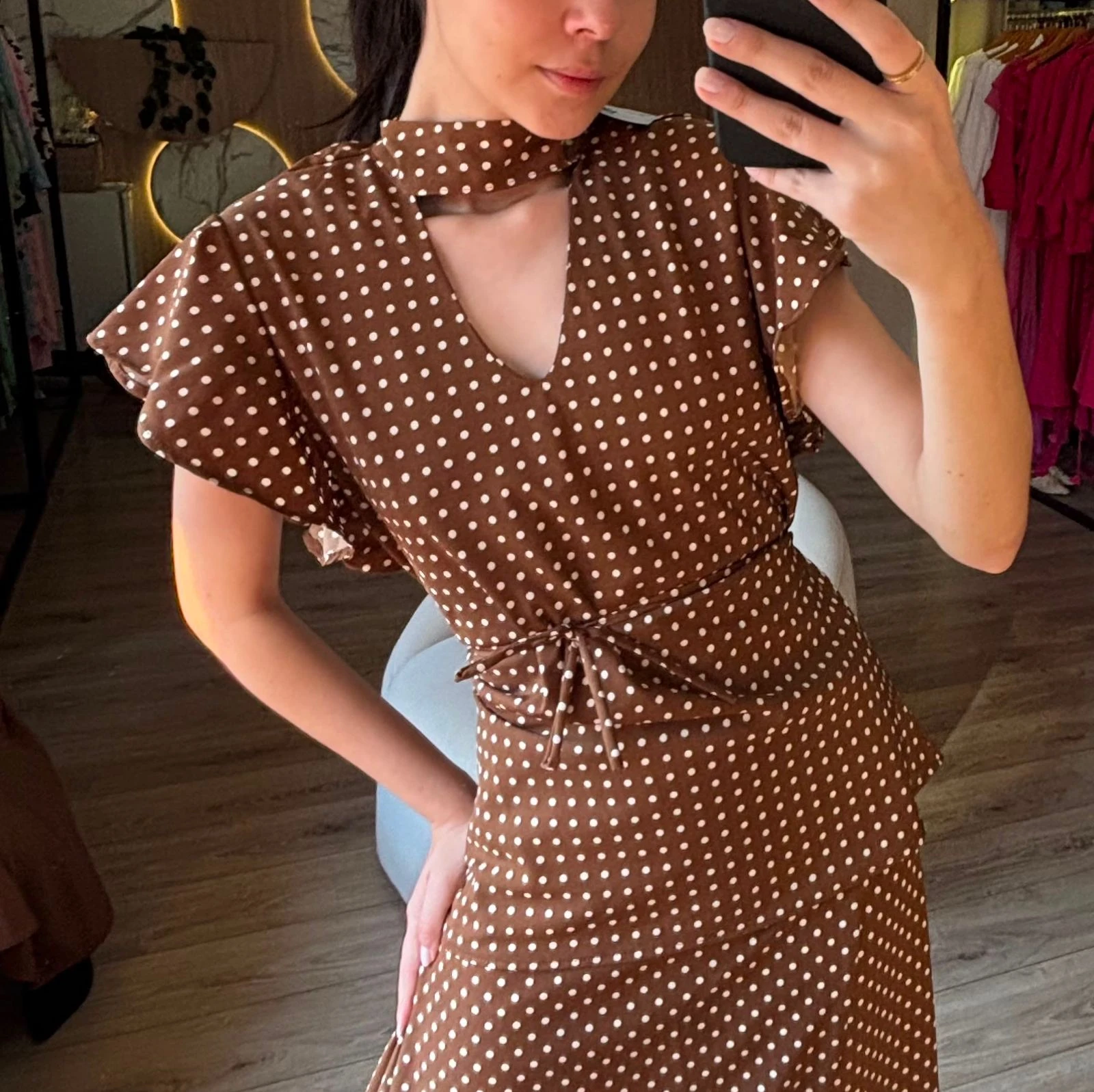 Blusa gola alta decote V